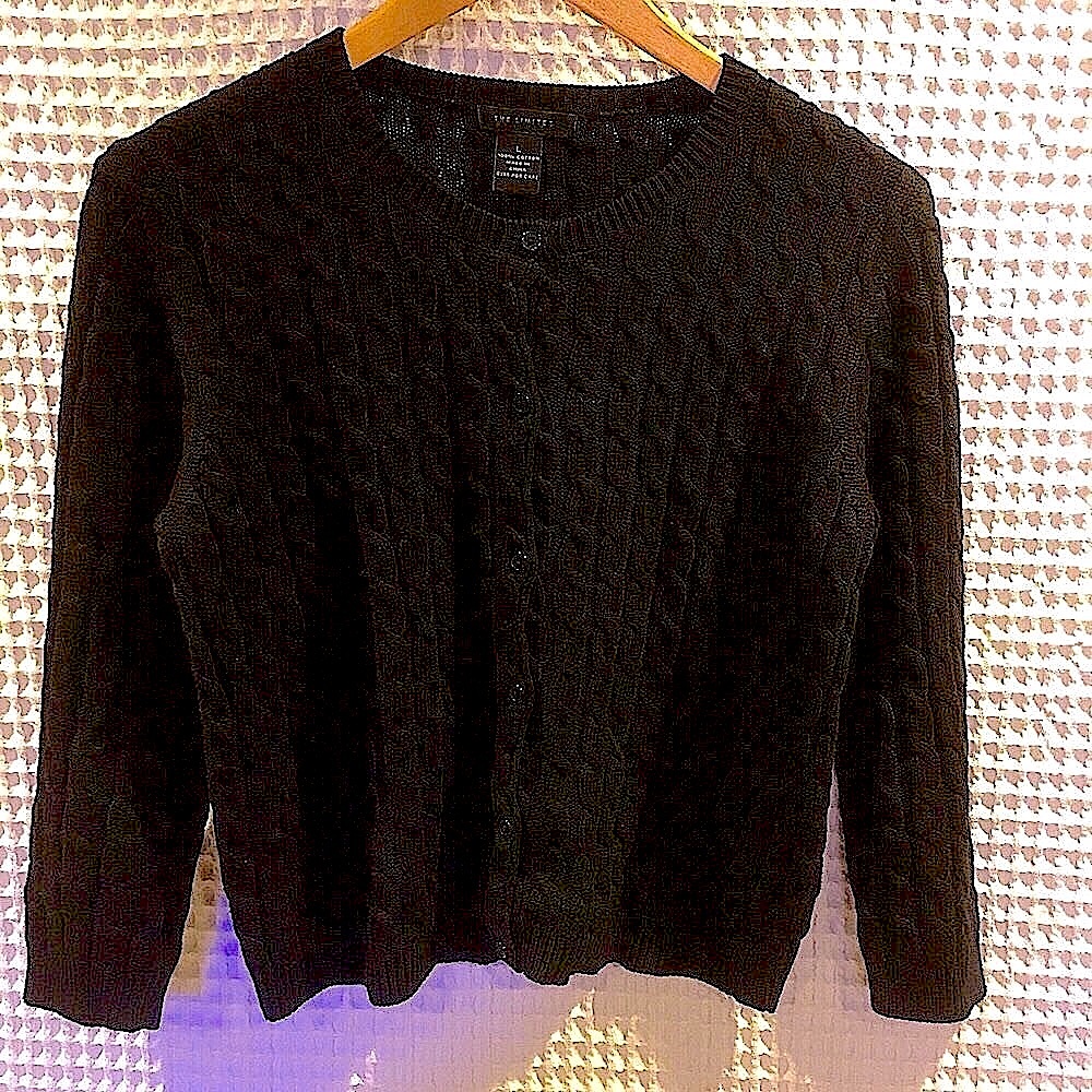 Like New cotton cable knit cardigan